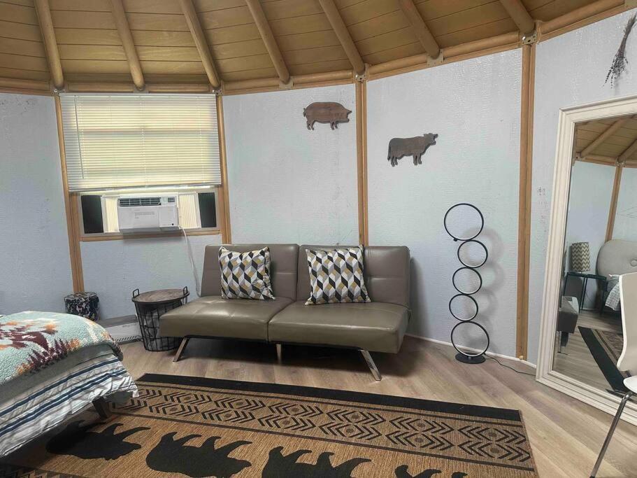 Villa Glamping-Sky Dome Yurt-Tiny House-2 By Lavenders Field Valley Center Exterior foto