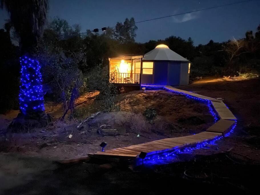 Villa Glamping-Sky Dome Yurt-Tiny House-2 By Lavenders Field Valley Center Exterior foto