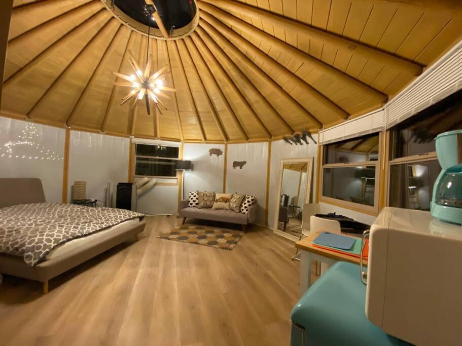 Villa Glamping-Sky Dome Yurt-Tiny House-2 By Lavenders Field Valley Center Exterior foto